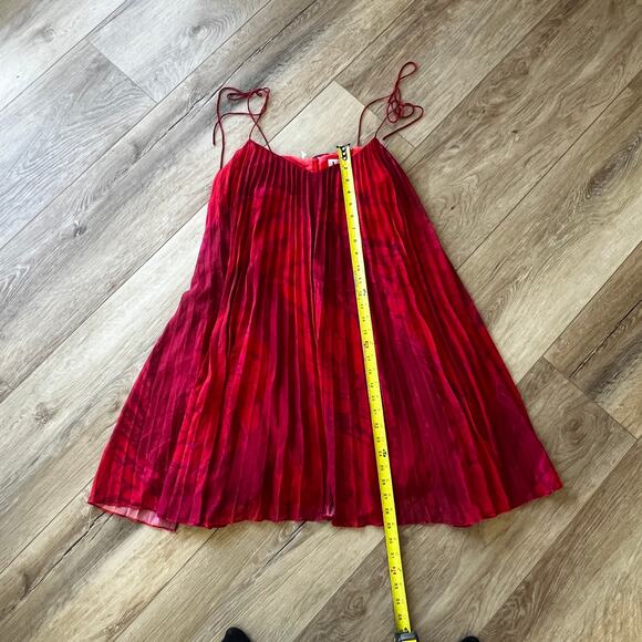 HALSTON HERITAGE Women’s Spaghetti Tie Strap Pleated Dress Size 4 In Poppy - Picture 4 of 8